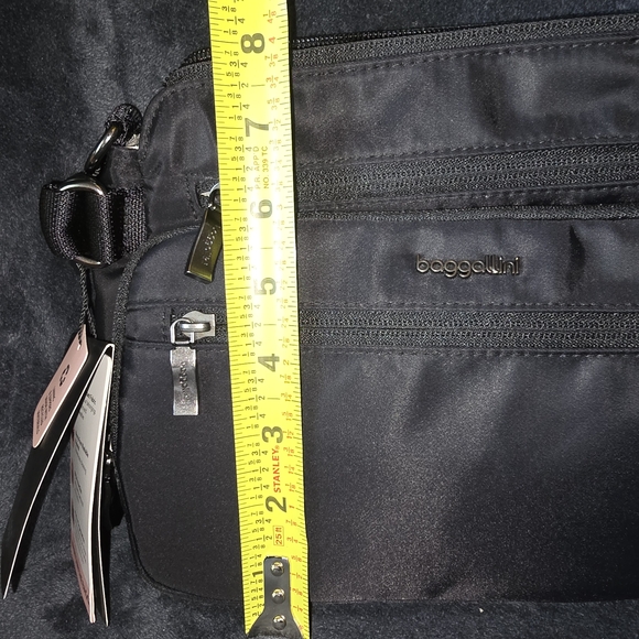 Baggallini Marais Crossbody - Picture 9 of 12